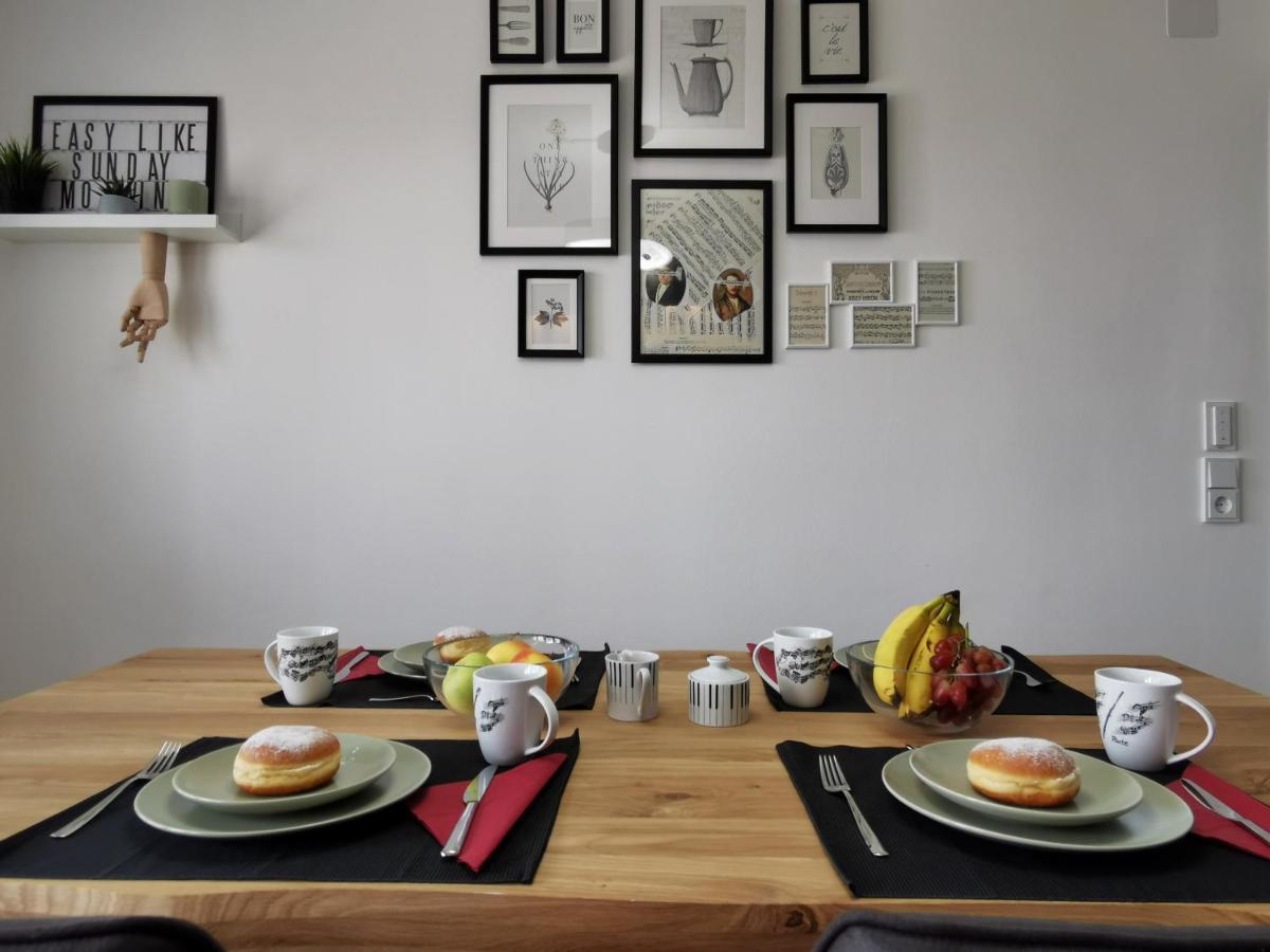 Neues City Center Piano Appartement Mit Netflix Klagenfurt am Woerthersee Exterior photo